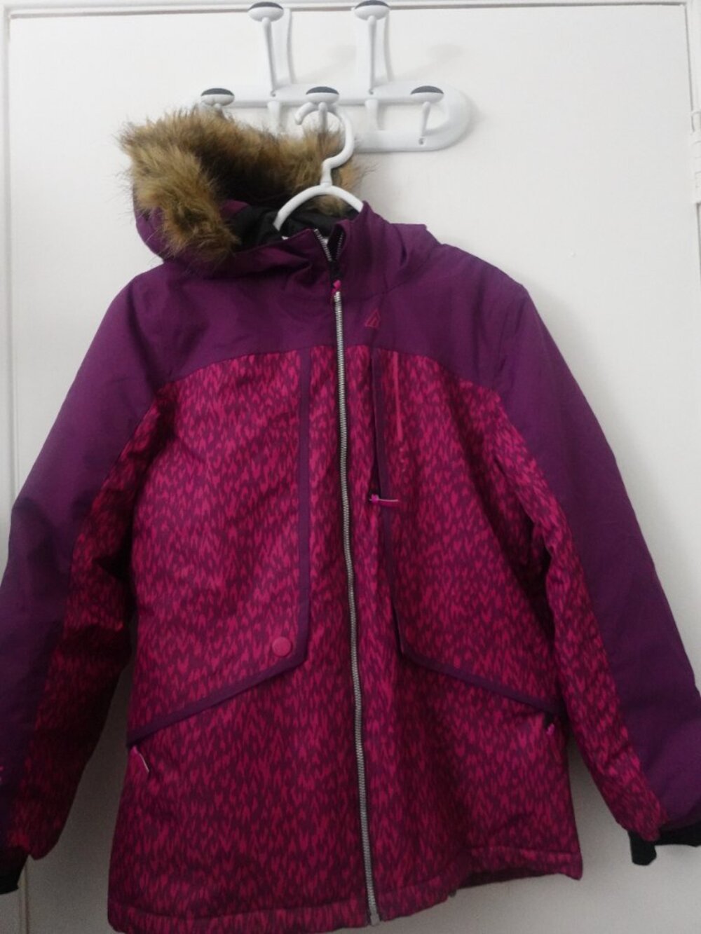 ❄️ Ripzone Girls Winter Jacket – Size 8 (Large)